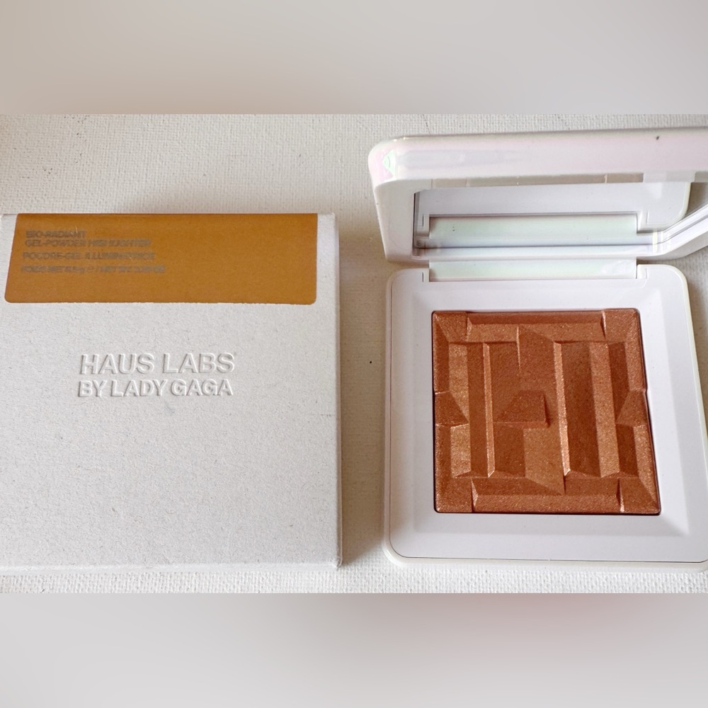 Haus Labs by Lady Gaga Bio-Radiant Gel-Powder Highlighter – Raw Amber (NIB)